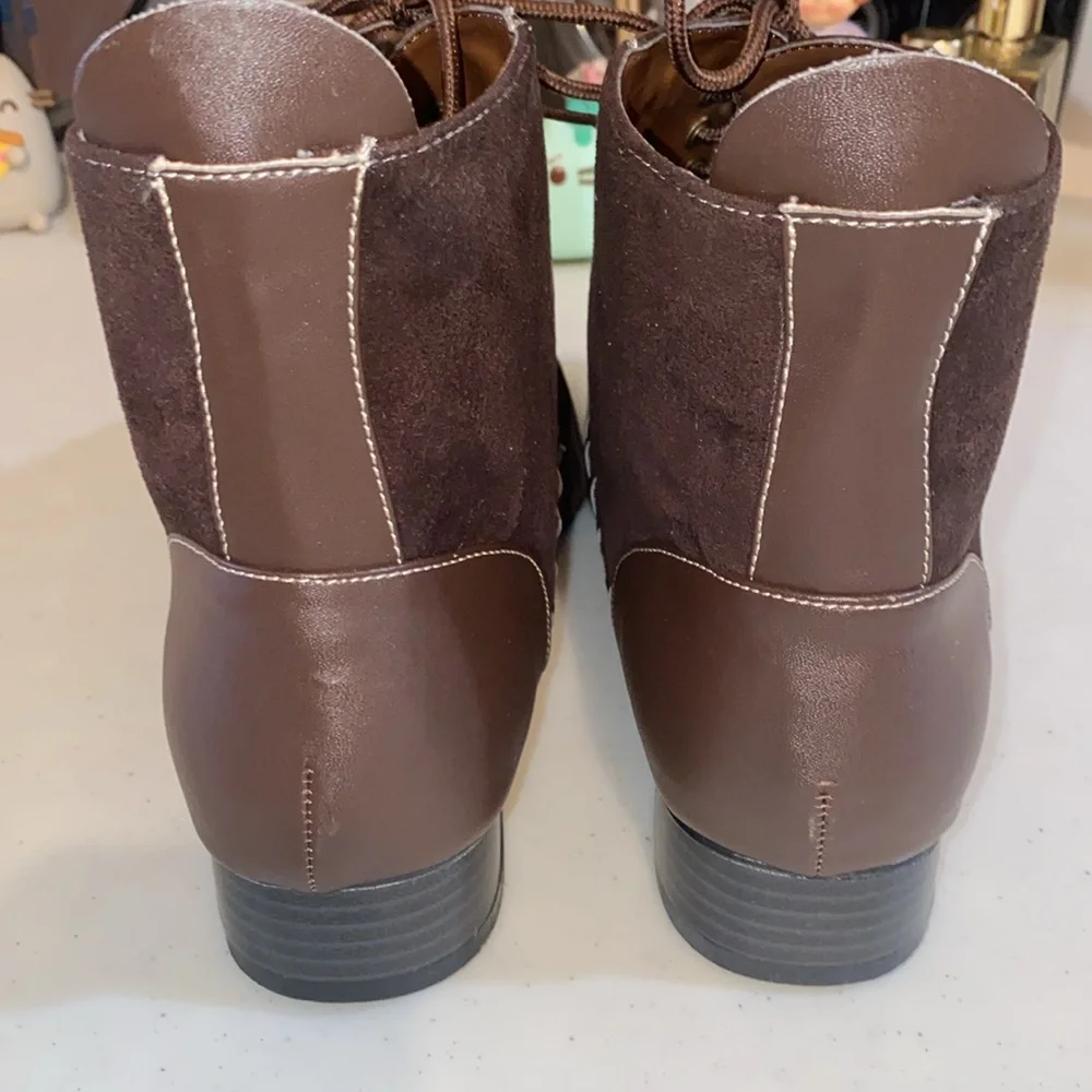 Unique Mad hatter style Stage boots, size 10-10.5